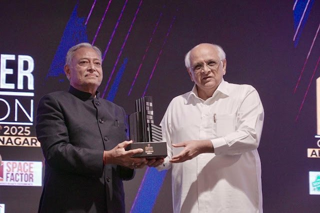 Gujarat CM Honours Omega Elevators with ‘Builder of the Nation’ Award